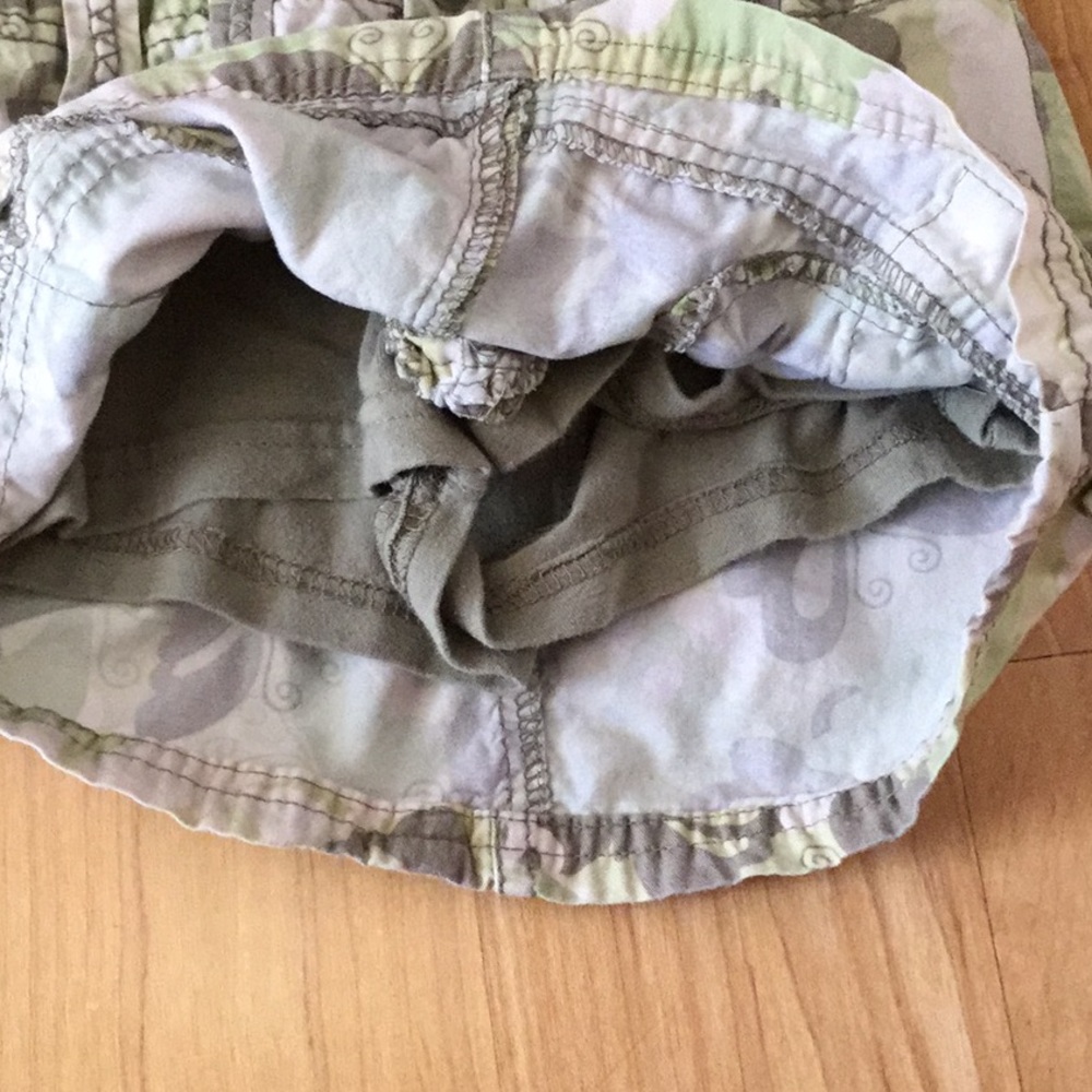 Children’s Place skirt with shorts 4T 🐛 - Picture 2 of 4